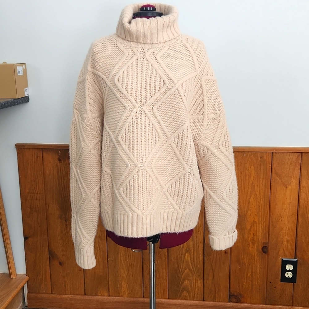 Caslon Sweater, size L